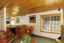 RedAwning Sierra Nevada Lodge